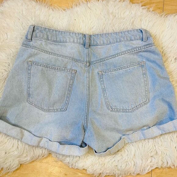 H&M casual light wash blue shorts 12 - Picture 4 of 5